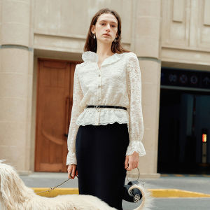 Koradior | Vintage Palace Style Lace Blouse