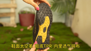 รองเท้าฟุตบอลแบบใหม่เล็บหัก รองเท้านักเรียนในร่ม รองเท้าวิ่งฝึกซ้อมในร่ม วัสดุหนังอวกาศ รองเท้าสนามหญ้าเด็กเล็ก