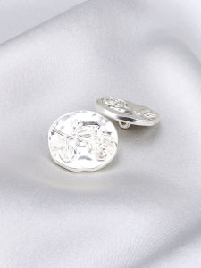 Nút Kim Loại Hoa Hồng Cổ Điển Cho Áo Khoác Nữ Áo Len Áo Vest Trang Trí Nút Trang Trí Xuất Xứ Trung Quốc Đại Lục Chất Liệu Hợp Kim Zin