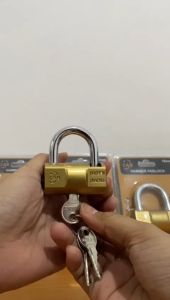 GEMBOK BESI KUNING MODEL BALOK / GEMBOK PAGAR RUMAH PINTU ANTI MALING / GEMBOK BANTAL 30mm 40mm 50mm 60mm