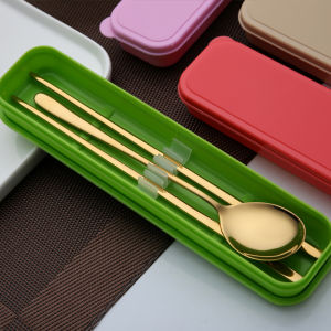 ชุดส้อมีดสเตนเลส 304 ยาว ชุดส้อมีดแบบพกพาสำหรับนักเรียนและนักศึกษา สีทอง ดีไซน์สร้างสรรค์ ชุดอาหารสำหรับผู้ใหญ่