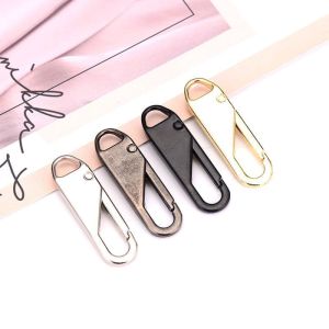 Pengait Restleting Universal Cantelan Retsleting Alloy Steel Kait Zipper Cantelan Resleting isi 15 pcs