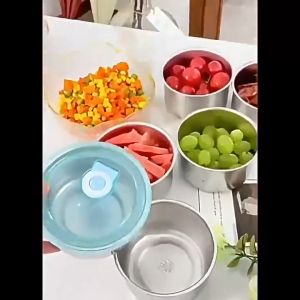 4Pcs Round Stainless Steel Food Container with Lid Kitchen Fridge Sealed Fresh-keeping Box Picnic Bento Lunch Food Storage Boxes