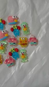 [FREE SHIP] Crocs Jibbitz Sticker gắn dép hình nhân vật Bọt Biển dễ thương - Có Nút Gắn