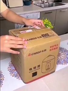 SG【READY STOCK】1.2L Mini Electric Rice Food grade coating Non Stick Multi Function Small Rice Cooker Hotpot 200w Five stage intelligent firepower Portable rice cooker for 1-2 people