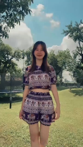 ชุดเสื้อครอปมินิน่ารัก ครอบคู่กับกางกางขาสั้น ชุด ฟู ชุดเฉพาะ