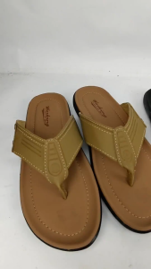 Working Sneakers For You Sendal Japit Pria Classic code W-07