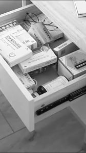 ATRIZ Box Kotak Tempat Pengamanan P3K & Obat Medicine Box Organizer First Aid Box