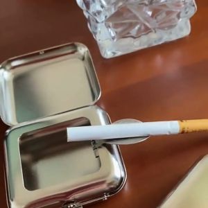 Gạt tàn thuốc mini thiết kế thông minh sang trọng chất liệu inox chống gỉ