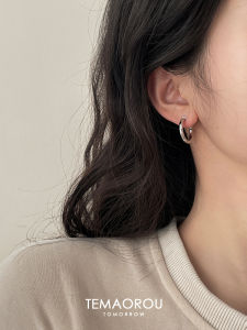 Minimalist Metal Hoop Earrings Piercing-Free Womens Fashion Jewelry Clasp Ear Cuffs Safe for Sensitive Skin No Pain at All