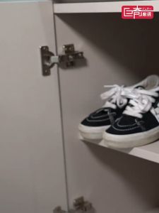 80sheet Shoe Cleaning Disposable Wet Tissue Quick Shine Wipes White Shoes Sneakers Care Towel Portable Travel Pack