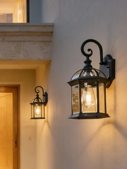 GUAIJUE%20%7C%20Outdoor%20Up-Down%20Lighting%20Wall%20Light%20Solar%20Powered%20-%20Image%202