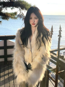 Young Style 2025 Fox Fur Coat Short Plush Velvet Womens Outerwear Winter Fashionable Commute Lady Long Sleeve Pocket Detail