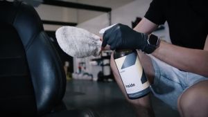 CARPRO Inside- Dedicated Leather & Car Interior Cleaner - Infused with Organic Essentials (1L)