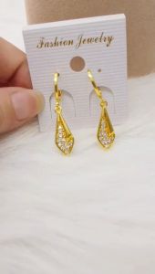 Khuyên Tai Nữ Kiểu Dáng Bông Tai Hãng Mạ Vàng Đính Đá Thanh Lịch  B22V7 | Jewelry Queenn