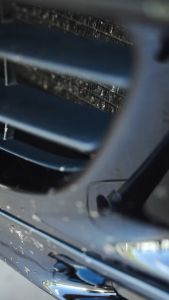 GYEON Q²M BUG&GRIME น้ำยาขจัดคราบแมลง