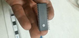 SC1-23IEC-04000100 Chip AT27C010-70PU EPROM 1Mbit 128K x 8 bit 70ns 32-Pin PDIP