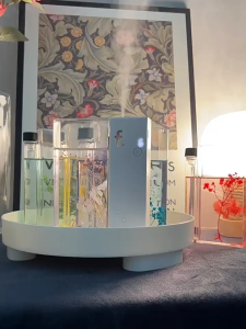 HOSWN ระจายน้ํามันหอมระเหย 130 มล น้ําหอมห้อง น้ำหอมติดทนนาน ชาร์จ USB เครื่องฟอกอากาศอัตโนมัติ กำจัดกลิ่นไม่พึงประสงค์