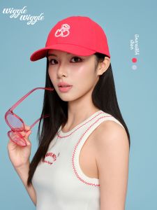 wiggle wiggle | Face-shaping Cherry Embroidery Sun-protection Baseball Cap