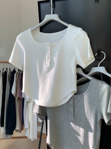 พร้อมส่ง เสื้อกล้าม เสื้อแขนกุด น่ารัก แขนกุด สายเดี่ยว เซ็กซี่ มีกระดุม แฟชั่นผู้หญิง สีพื้น สไตล์เกาหลี