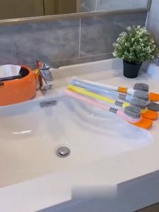 Toilet Brush Alat Pembersih Kamar Mandi Sikat Tempel WC 4 in 1 Model Bebek