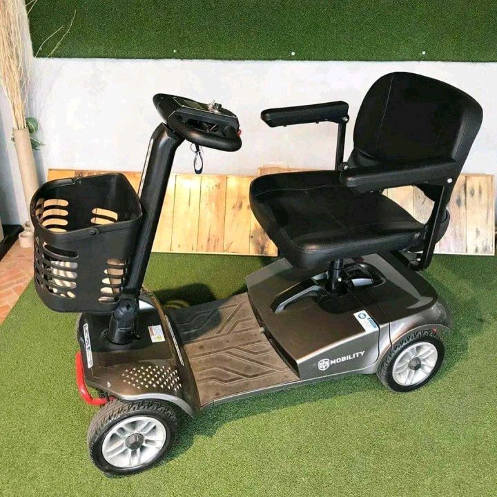 Electric%20mobility%20scooter%20with%20black%20seat%20and%20basket.%20110cm%20length,%2052cm%20width,%2097cm%20height.%20Adjustable%20armrests%20and%20footrest.%20-%20Image%203