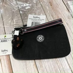 Kipling Creativity XL สีดำ สายคาดแดง กระเป๋าใบใหญ่ 1 ซิบ 3 ช่อง มีสายคล้องมือ ของแท้ พร้อมส่ง