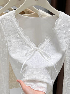 chaqi | Butterfly Knot Design Lace Velvet Lined Top
