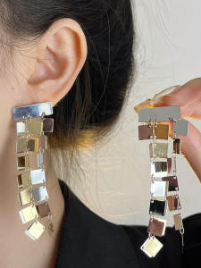 Accessible Luxury Cold Style Gold and Silver Color Block Tassel Pendant Long Earrings Classy Stylish Elegant High-Profile Earrings
