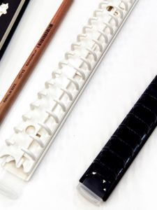 Season Taiwan Four Seasons Plastic Clamp File Folder A430 Hole Opener Clip for Loose-Leaf Binding Business Supplies