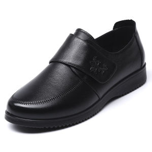 SHIPAILUO | Leather Mom Shoes Flat Heel Soft Bottom Casual Style Large Size Womens Footwear Comfortable Slip-On Round Toe Rubber Outsole