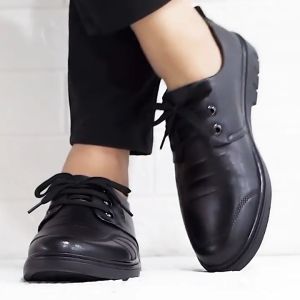 รองเท้าทางการผู้ชายสไตล์เดอร์บี้ คลาสสิก ผูกเชือก แฟชั่น คุณภาพสูง เหมาะสำหรับงานธุรกิจและงานแต่งงาน