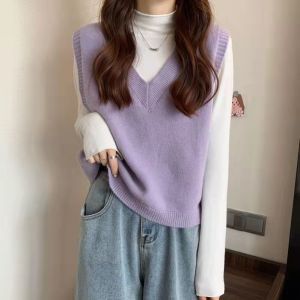 Plus size V-neck knitted sweater vest for women Korean style loose
