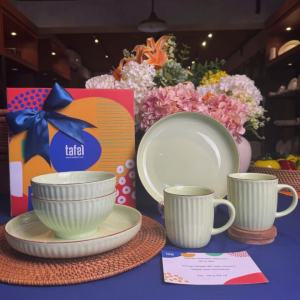 Hampers Piring Makan dan Mug Keramik Ramekin isi 6