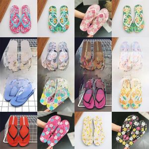 EVA Flat Bottom Cross Band Sandals Womens Flip Flops Summer Thick Heel Anti-Slip Indoor Outdoor Beachwear Comfortable Sensation