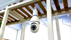 กล้องวงจรปิด กล้องรักษาความปลอดภัย  กล้องอินฟาเรด ความละเอียดสูง กล้อง360องศา โคมไฟอัจฉริยะหมุนกล้องพาโนรามาไร้สาย Wifi กล้อง IP ระยะไกล