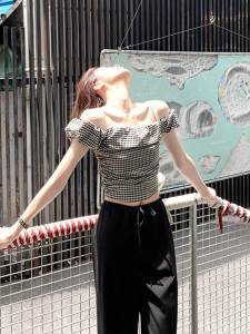 Phong Cách Pháp Pure Desire Spicy Bé Gái Little Màu Đen Đầm Vai Thiết Kế Nữ Thon Gọn Tencel Ngắn Kẻ Caro Áo Sơ Mi Mùa Hè Áo