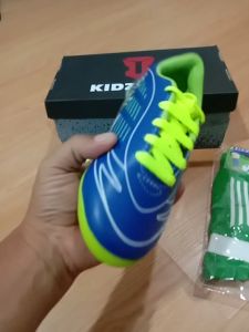 KIDZTUBS Sepatu Futsal Anak Laki-Laki Size 28 29 30 31 32 33 34 35 36 37  KDZ1157111924