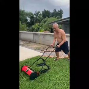 Reel Mower รถตัดหญ้ารุ่น 2ล้อ ไม่ใช้ไฟฟ้า-น้ำมัน สำหรับหญ้าสูง2-5ซม รอบการตัด1-2ครั้ง/Wkประหยัดพลังงาน ปลอดภัยสูง ไม่เสียงดัง