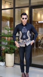 BATIK AJISAKA - PRAMADANA Kemeja Batik Pria Kondangan Slimfit Modern Lengan Panjang. Bahan Katun