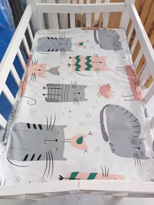 White Crib Adjustable w/ Foam