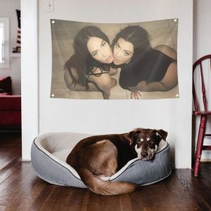 VIKAMA Retro Celebrity Photo Megan Fox Wall Tapestry Polyester Wall Hanging for Bedroom Dorm Esports Room Home Decor