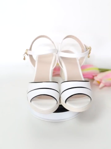 Korean Womens Sandals Heels White Chunky Fish Beak Buckle Sandals