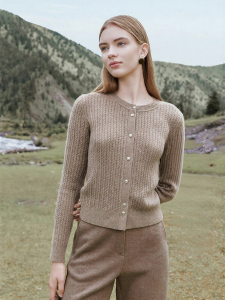 French Style Simple Alashan Cashmere Round Neck Knitted Cardigan