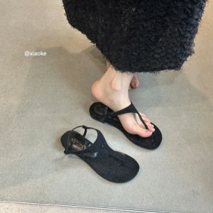 French Beautiful Thong Sandals Women Summer Outdoor Wear New 2025 Match Skirts Beach Vacation Roman Sandals Flat Bottom Low Heel