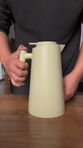 Thermal Flask Thermos for Hot Water Kettle Double-layer Glass Inner Liner 1000ml with Temperature Display 48H Heat Preservation Vacuum Thermal Flask Jug Flask With Wooden Handle Leakproof Insulation Kettle Pot