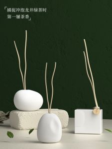 Square Ceramic Bottle Essential Oil Diffuser Stick Home Decor Aromatherapy Fragrance Item Zen Tea Hotel Seasonal Decoration