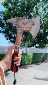 ขวานลายหมาป่า ทนต่อการใช้งานหนัก ผ่าไม้ ผ่าฟืน สันหนาคม ๆ 5.5 มิล พร้อมซอง