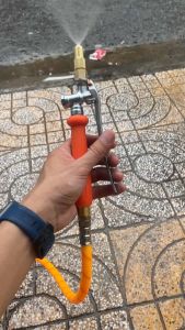 Tay bóp Inox dùng bình phun xịt | Ren đa năng 16.5 mm  - 13.8 mm