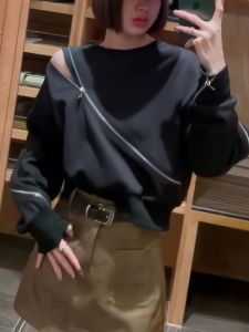 Trendy Stylish Exposed Shoulder Zipper Long Sleeve Sweatshirt